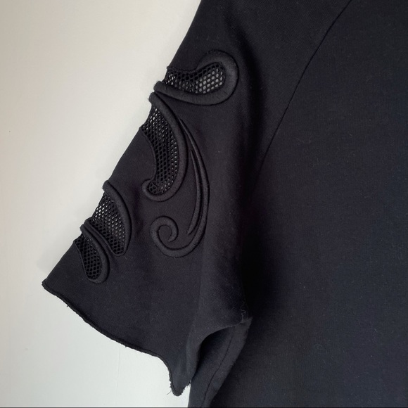 ✨2/10$✨ Zara black sweatshirt tee with western embroidery shoulder mesh cutout S - Picture 5 of 6